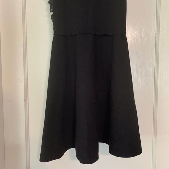 Red Valentino Black Short Sleeve Dress Size Small Ruffle Detail - Picture 4 of 8